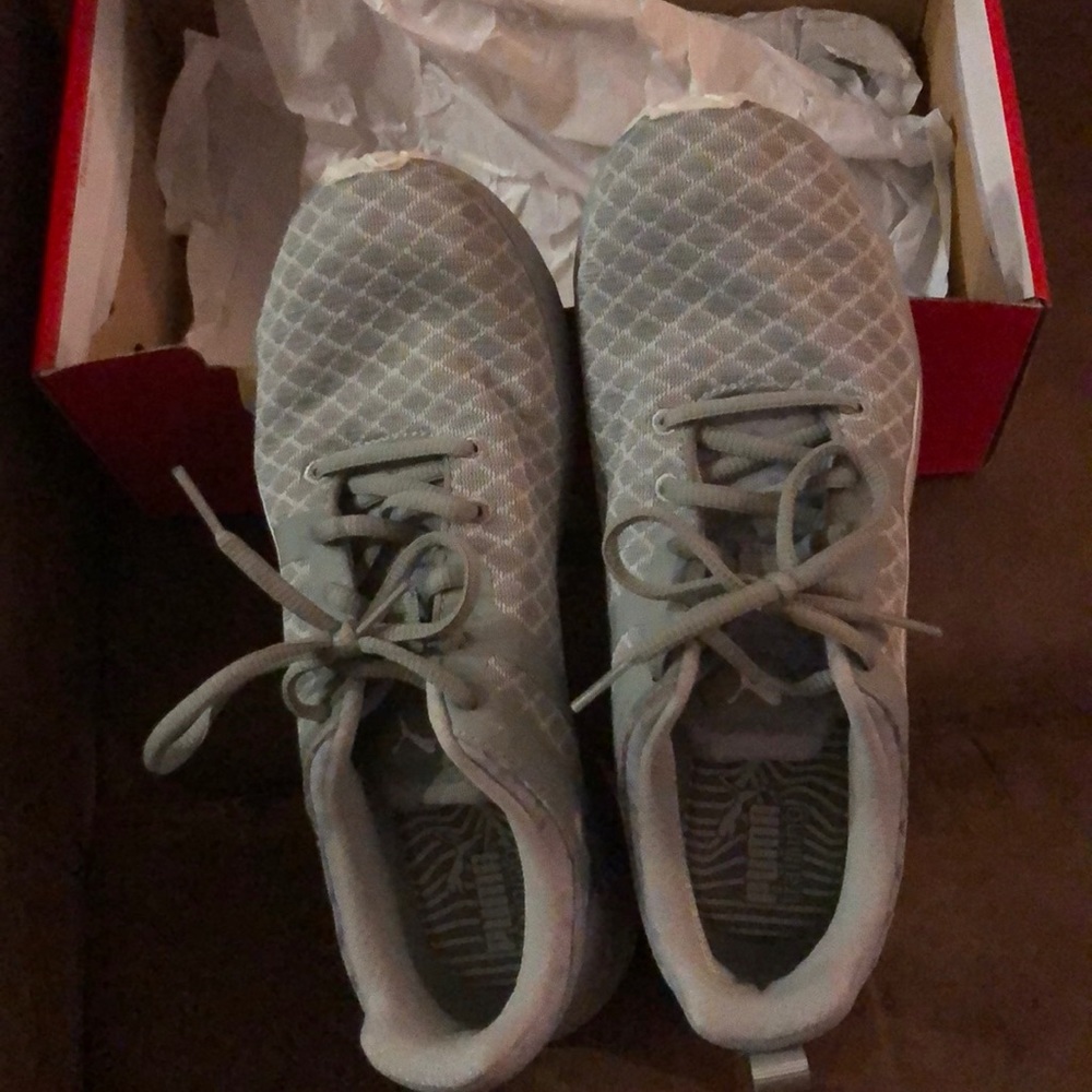 Puma Sneakers